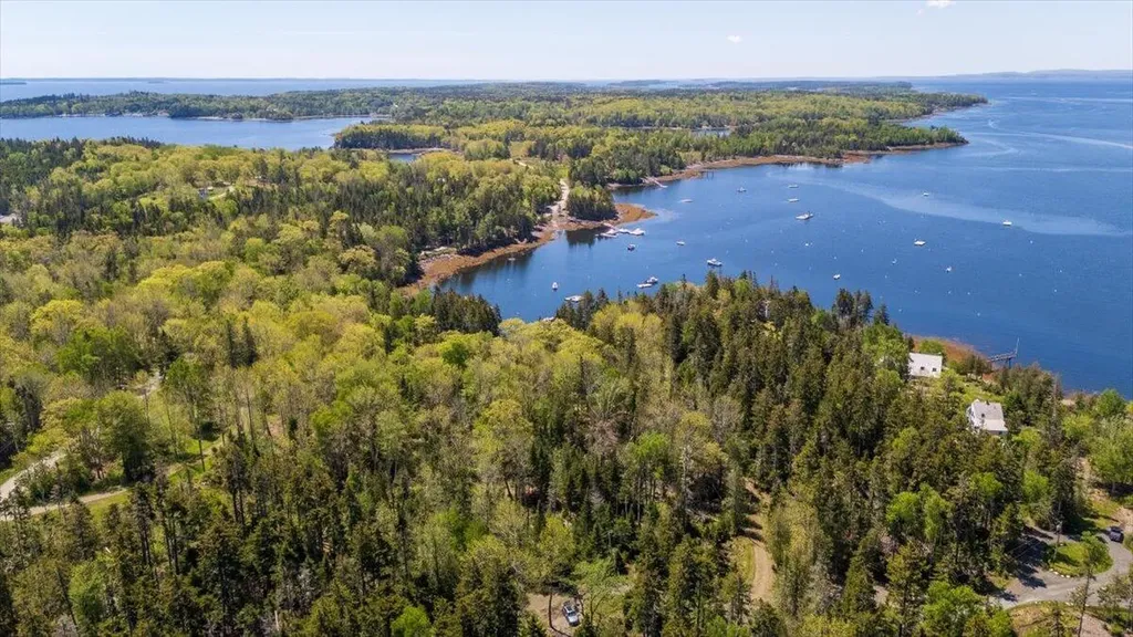 Map 22 Lot 4b Big Tree Lane Islesboro ME 04848
