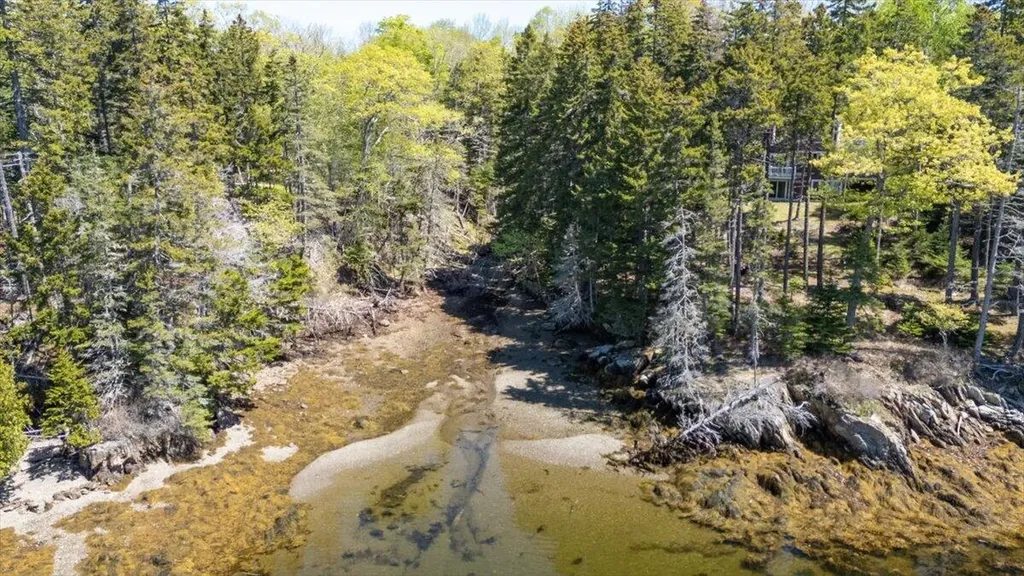 Map 22 Lot 4b Big Tree Lane Islesboro ME 04848