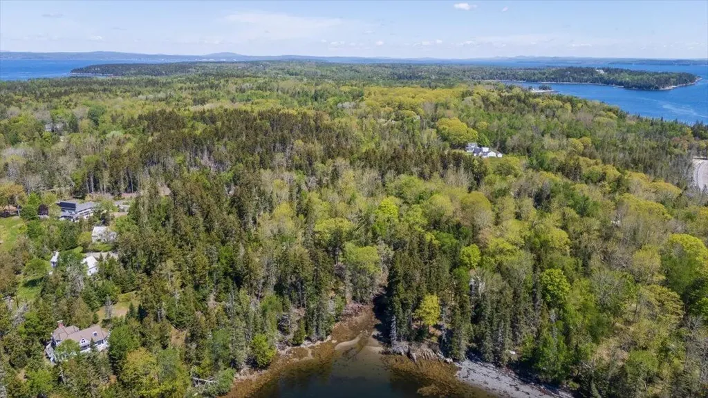 Map 22 Lot 4b Big Tree Lane Islesboro ME 04848