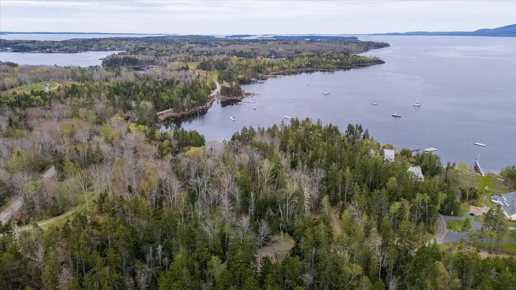 Map 22 Lot 4b Big Tree Lane Islesboro ME 04848