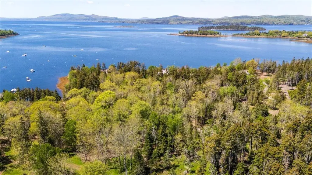 Map 22 Lot 4b Big Tree Lane Islesboro ME 04848