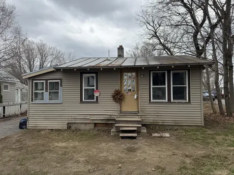 27 Saint John Street Skowhegan ME 04976