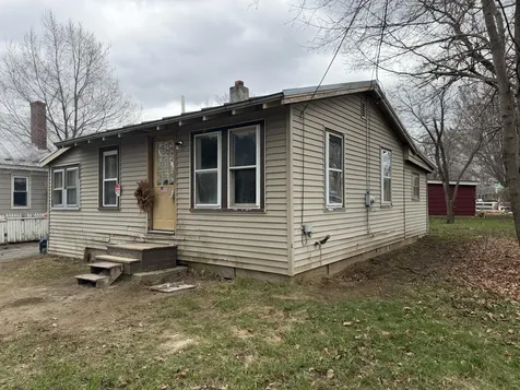 27 Saint John Street Skowhegan ME 04976