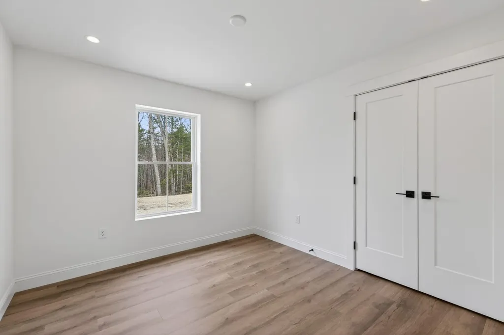 91 Mcgrath Pond Loop Road Belgrade ME 04917