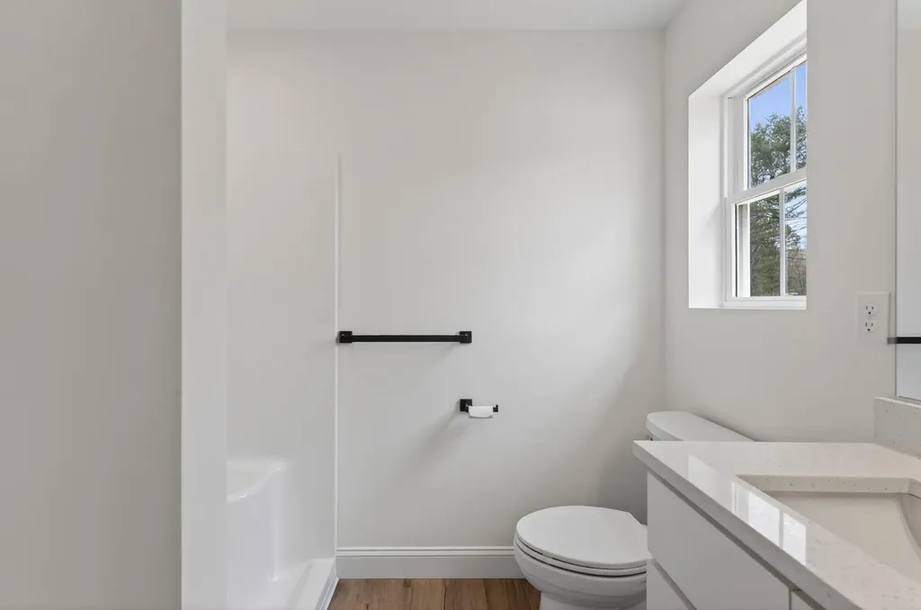 91 Mcgrath Pond Loop Road Belgrade ME 04917