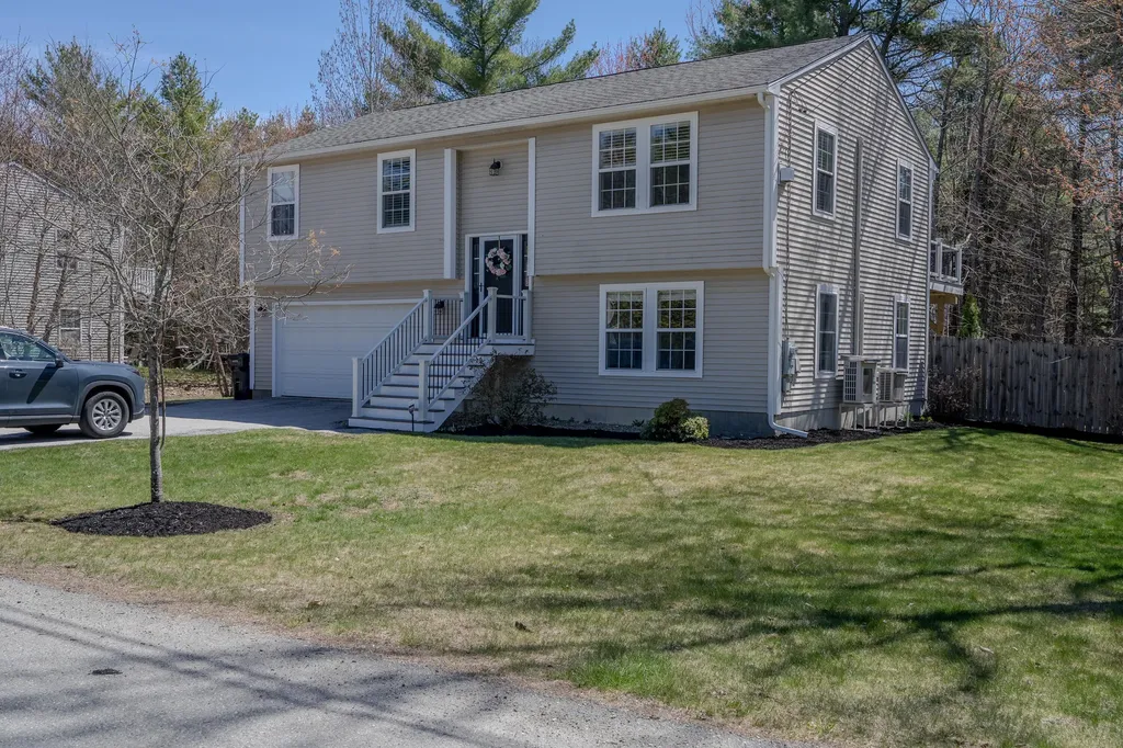 13 Benjamins Way Bangor ME 04401