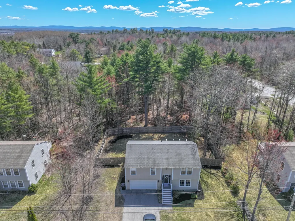 13 Benjamins Way Bangor ME 04401