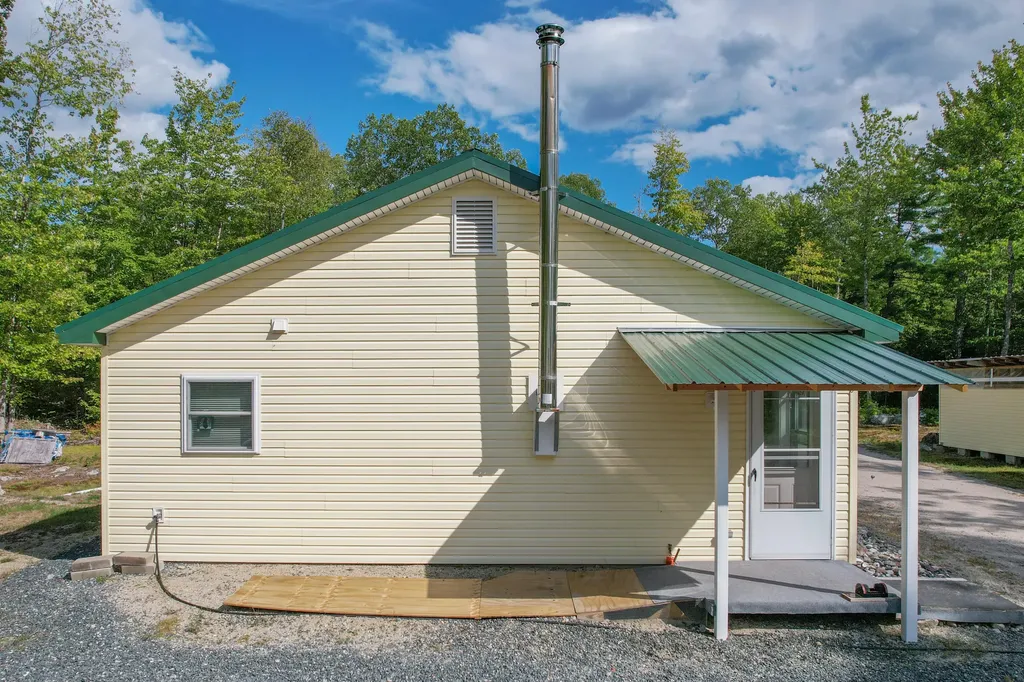 940 Macomber Mill Road Eastbrook ME 04634