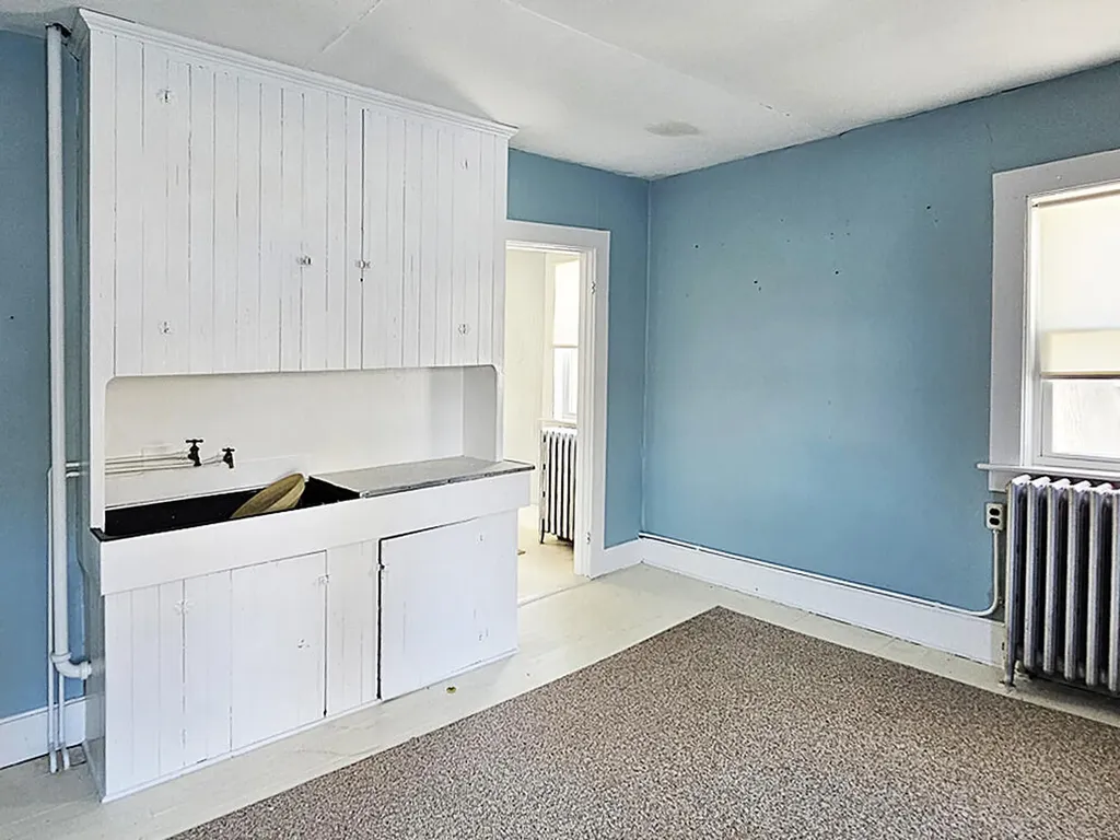 76 Main Street Newcastle ME 04553
