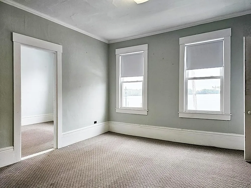 76 Main Street Newcastle ME 04553