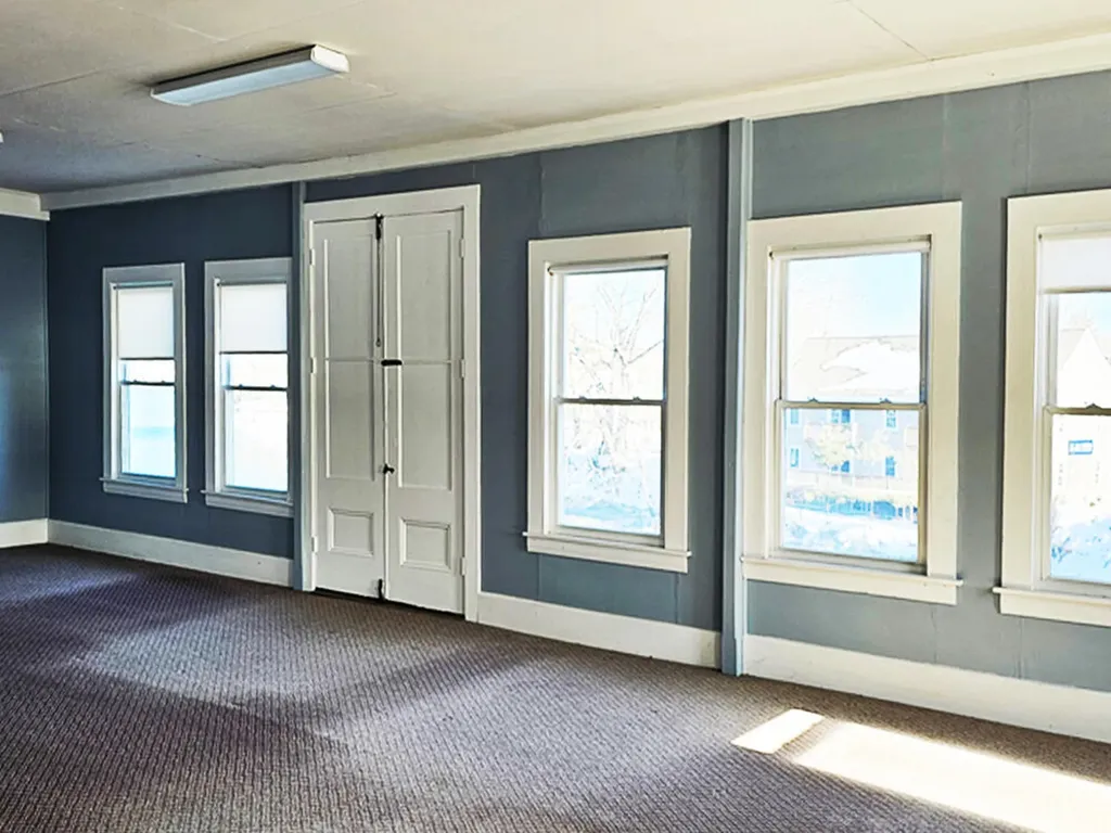76 Main Street Newcastle ME 04553