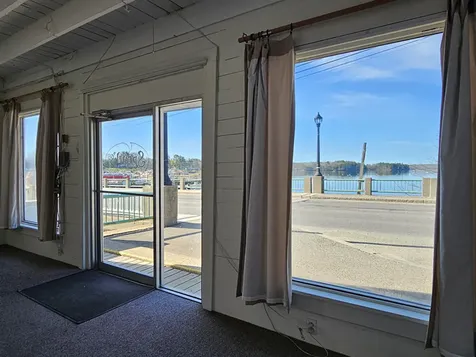 76 Main Street Newcastle ME 04553