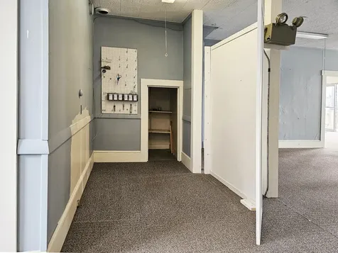 76 Main Street Newcastle ME 04553