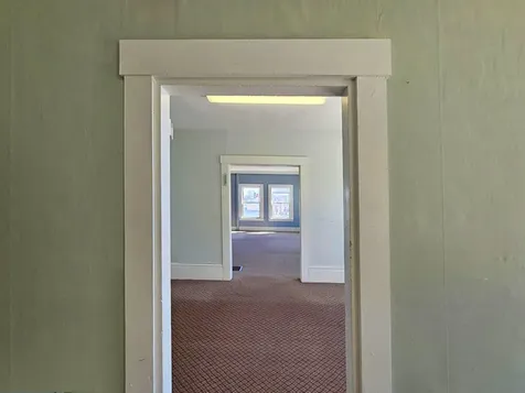 76 Main Street Newcastle ME 04553