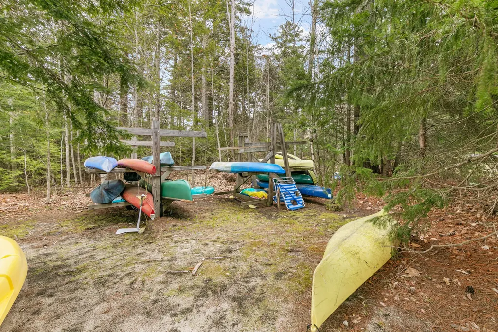23 Casselton Road Raymond ME 04071