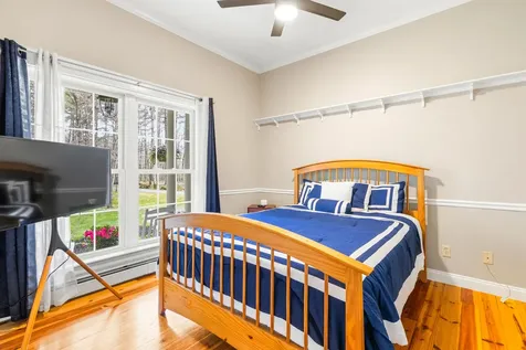 23 Casselton Road Raymond ME 04071