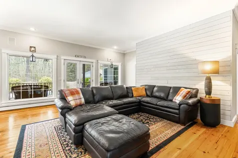23 Casselton Road Raymond ME 04071