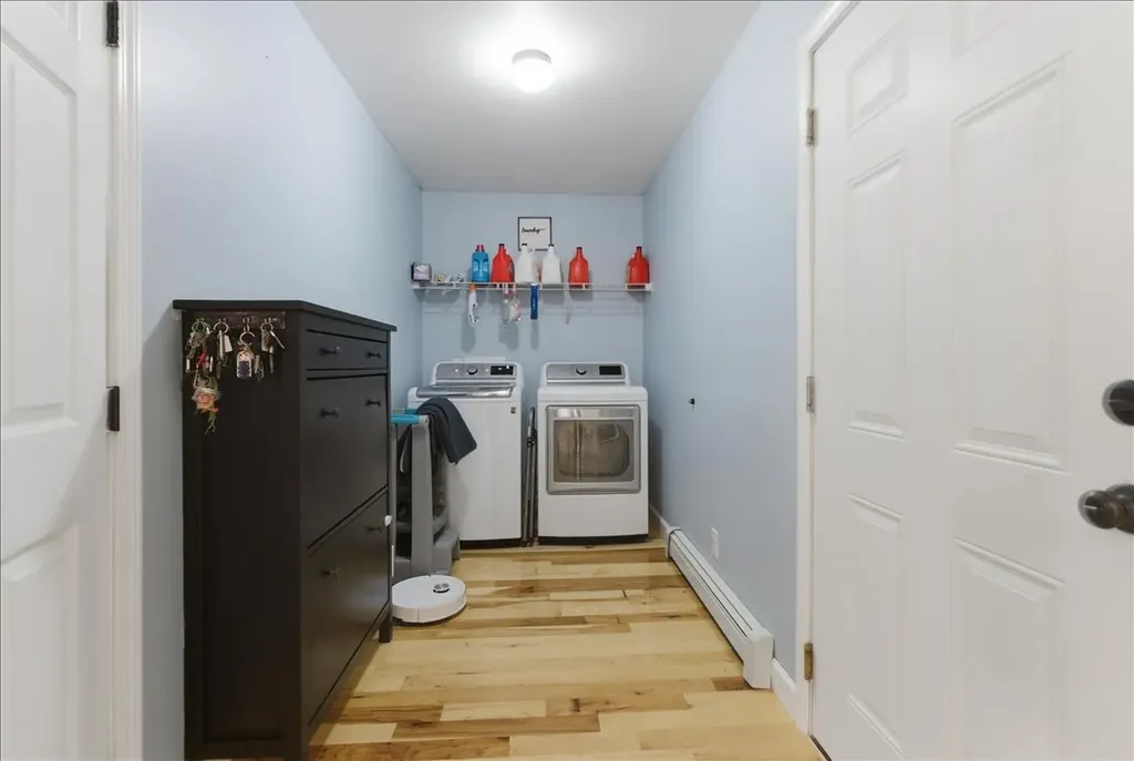 13 Bowdoin Drive Lewiston ME 04240