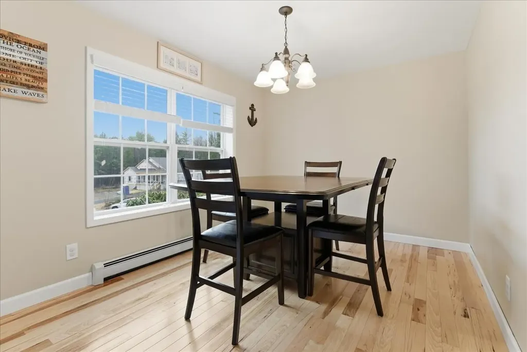 13 Bowdoin Drive Lewiston ME 04240
