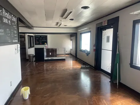 901 Main Street Oxford ME 04270