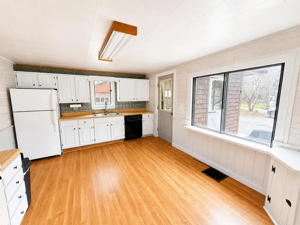 187 Taunton Drive Sullivan ME 04664