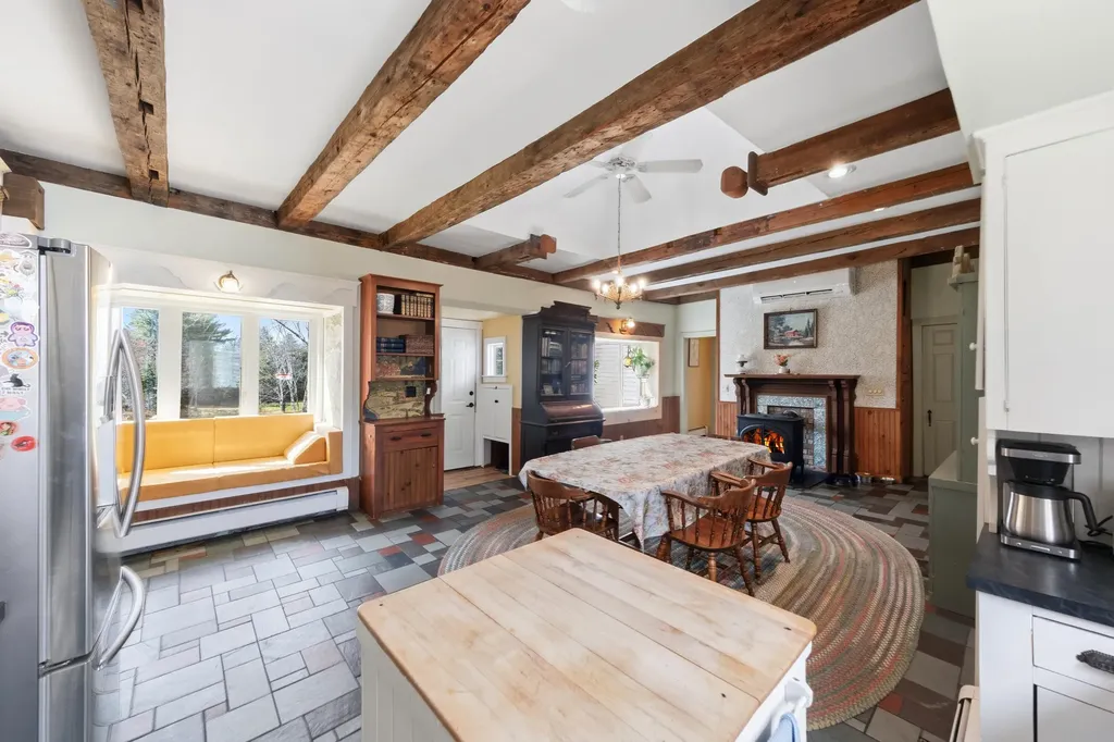 175 Quarry Road Waldoboro ME 04572