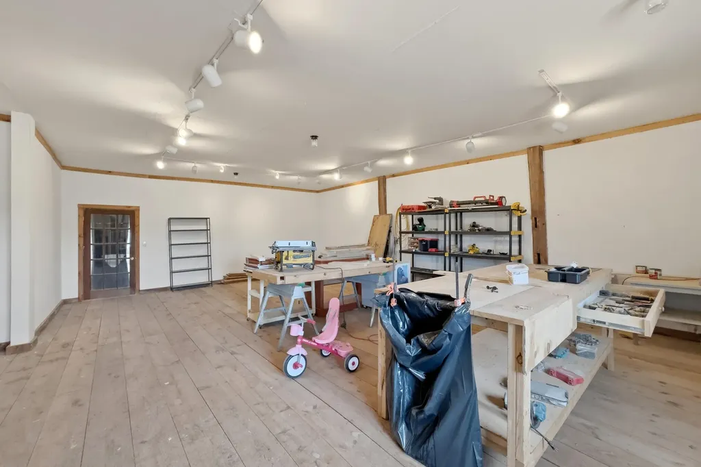 175 Quarry Road Waldoboro ME 04572