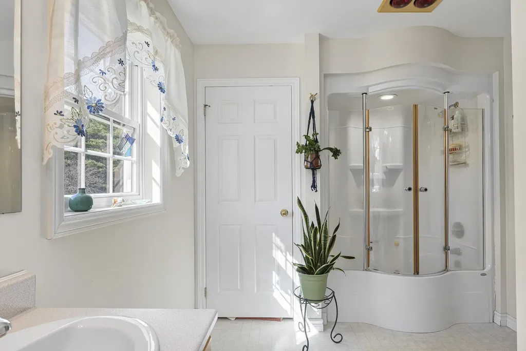 117 Mclellan Road Gorham ME 04038