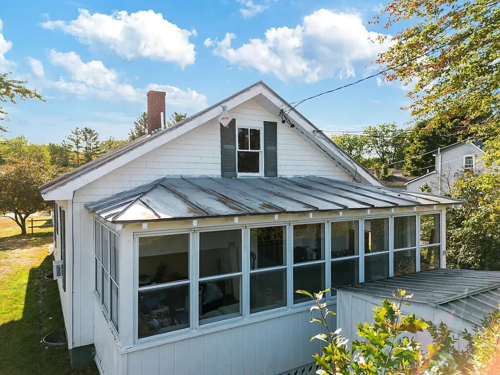 19 Summer Street Madison ME 04950