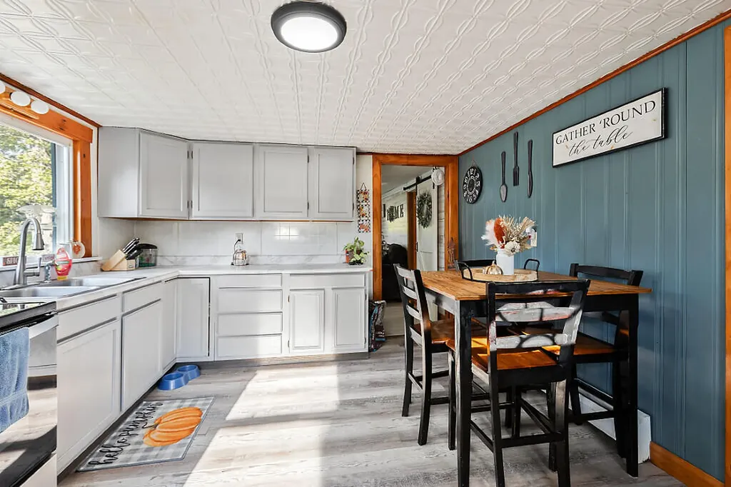 19 Summer Street Madison ME 04950