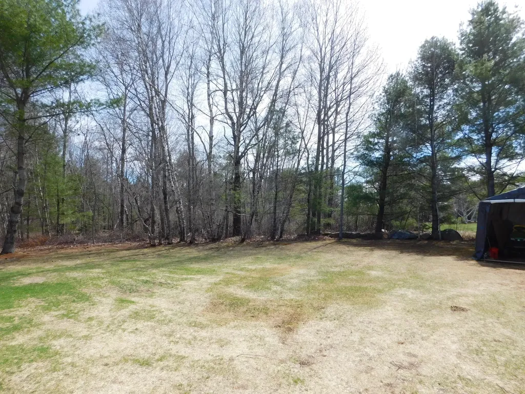 33 Lorna Lane Glenburn ME 04401