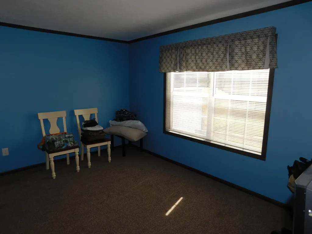 33 Lorna Lane Glenburn ME 04401