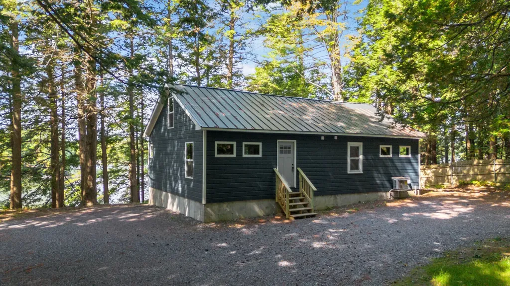 25 Gifford Place & Blake Island Oakland ME 04963