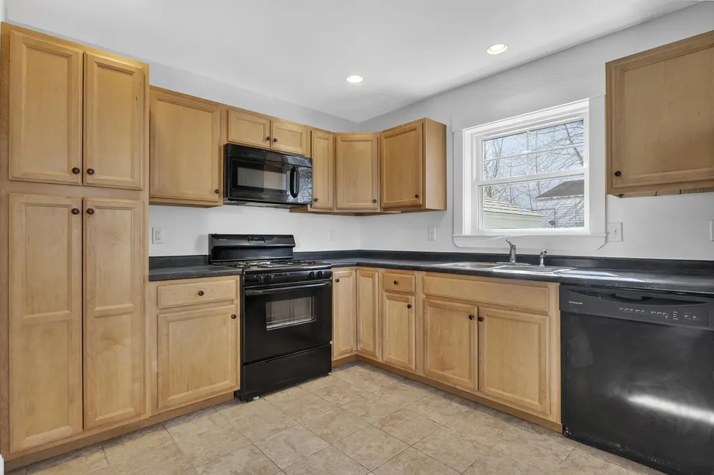 24 Cloudman Street Westbrook ME 04092