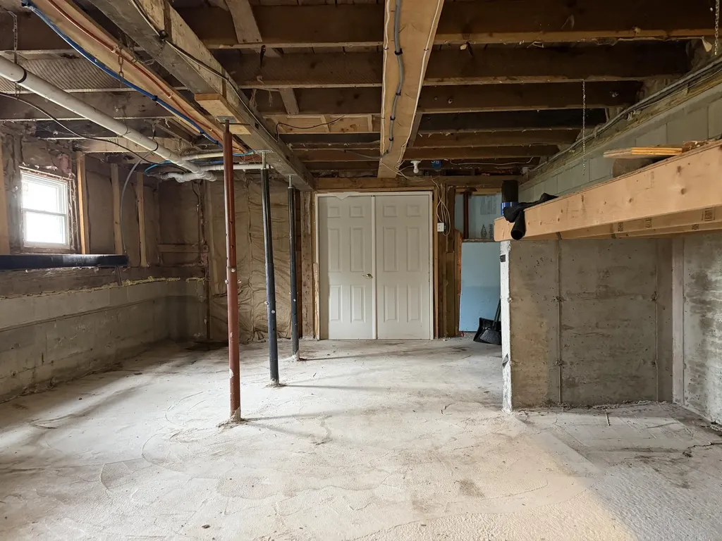 930 Main Street Monmouth ME 04259