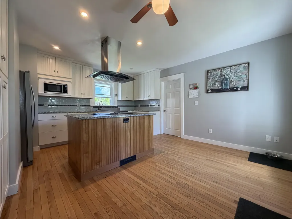 930 Main Street Monmouth ME 04259
