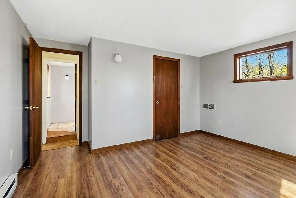 6 Lookout Lane Raymond ME 04071
