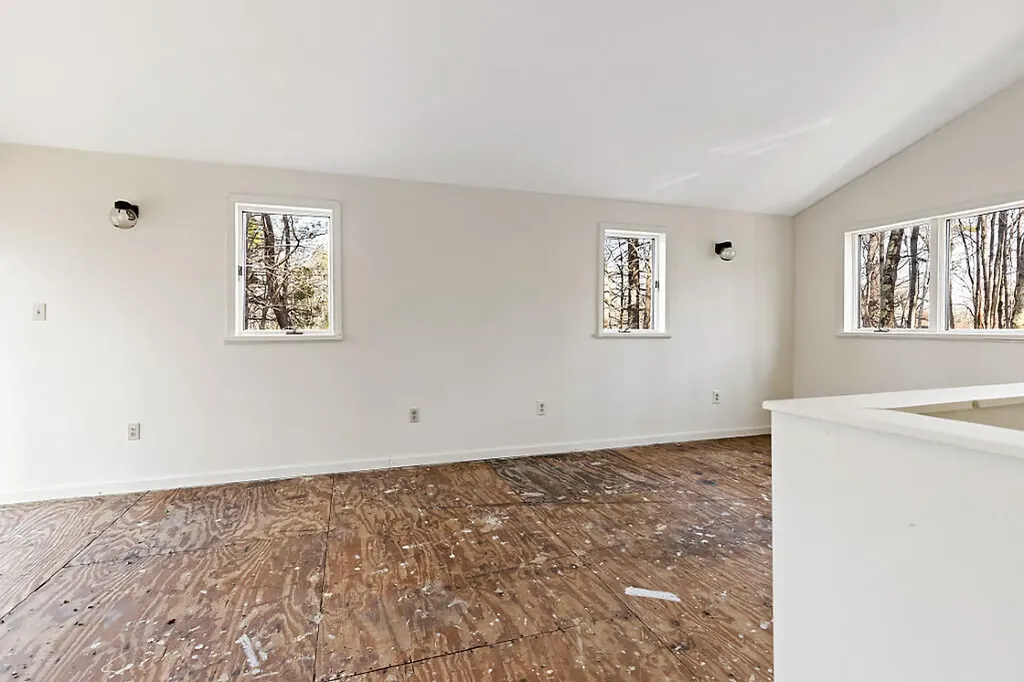 6 Lookout Lane Raymond ME 04071
