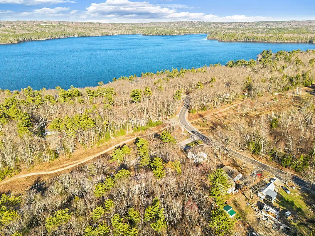 6 Lookout Lane Raymond ME 04071
