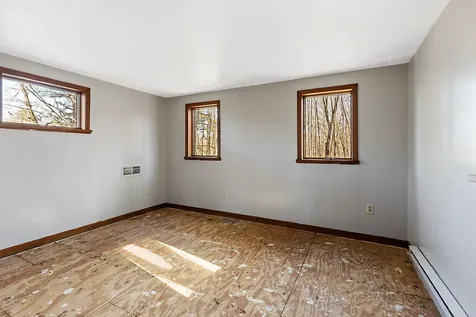 6 Lookout Lane Raymond ME 04071