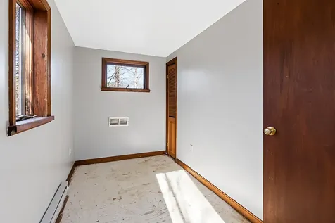 6 Lookout Lane Raymond ME 04071
