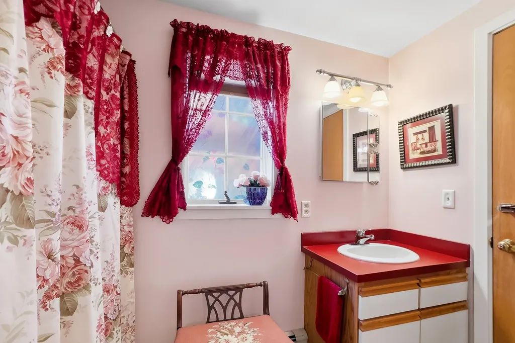 222 Washington Street Camden ME 04843