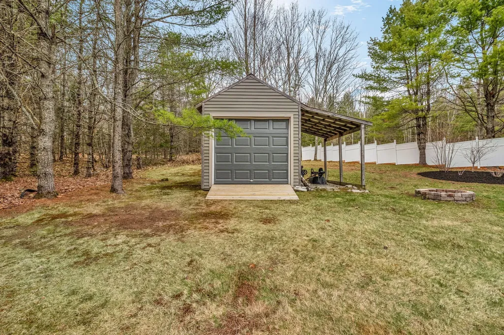 45 Hermon Heights Hermon ME 04401