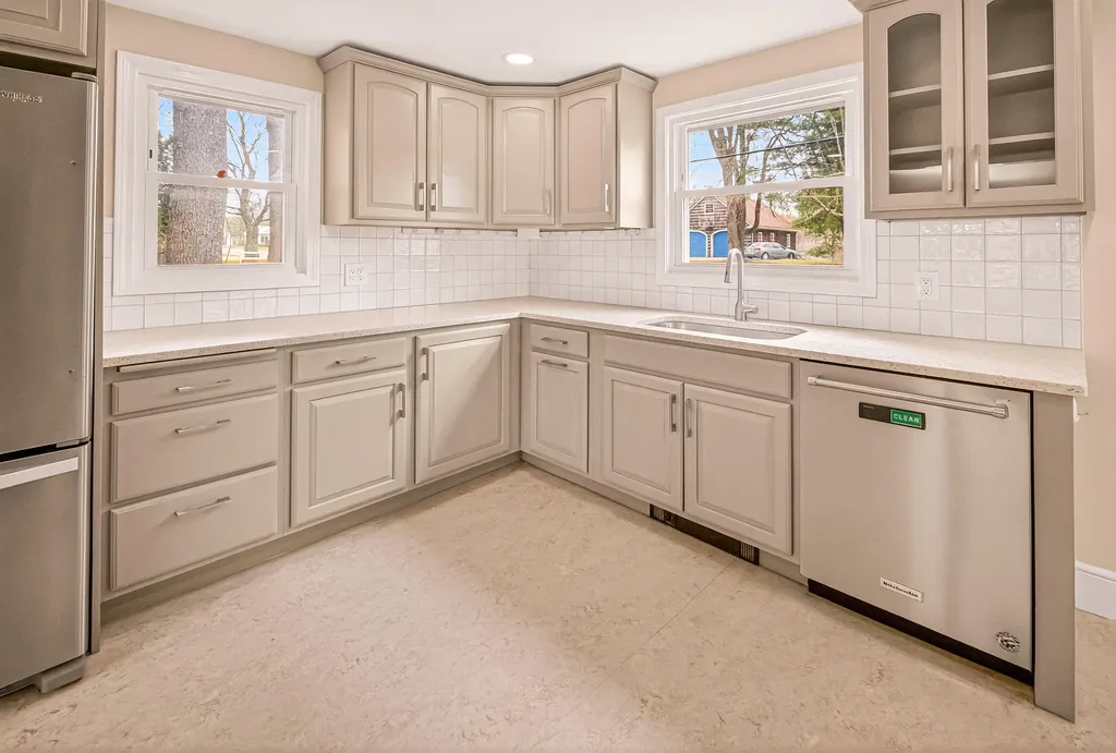 517 Summit Street Portland ME 04103