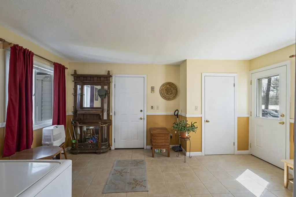 59 Palmer Road Skowhegan ME 04976