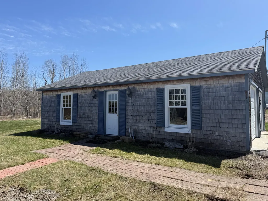 297 Graytown Road Sedgwick ME 04676
