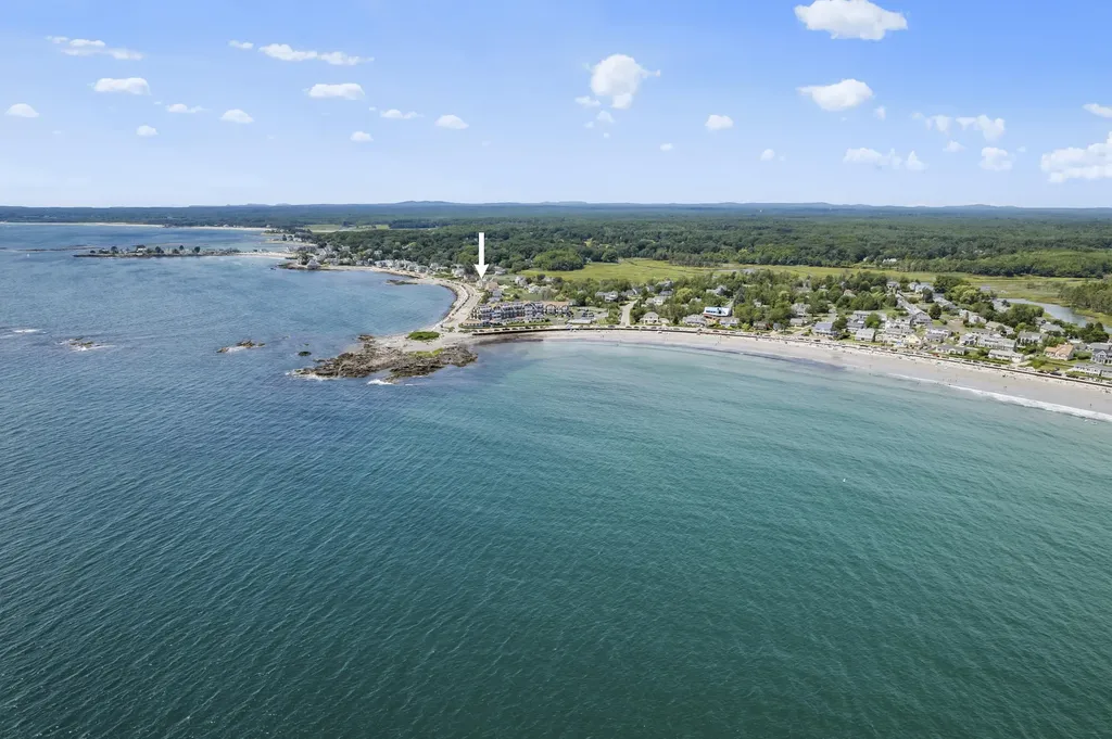 175 Beach Avenue Kennebunk ME 04043