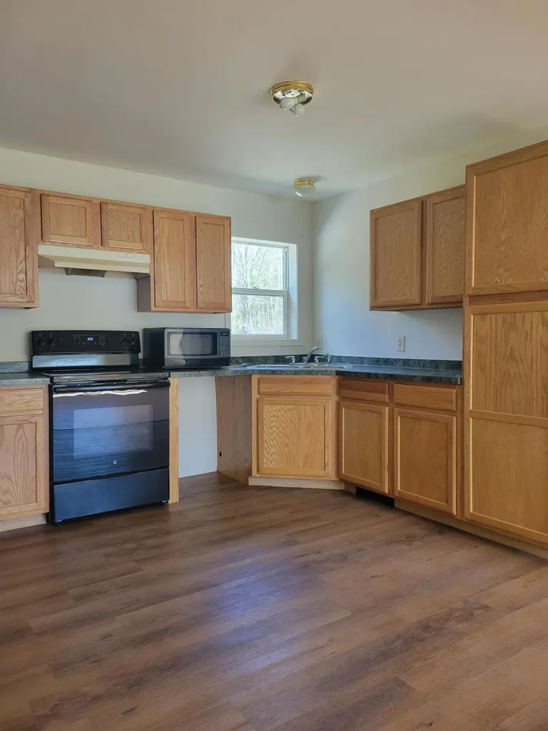 102 Outlook Drive Auburn ME 04210