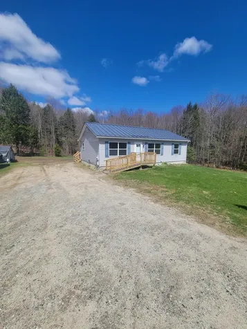 102 Outlook Drive Auburn ME 04210