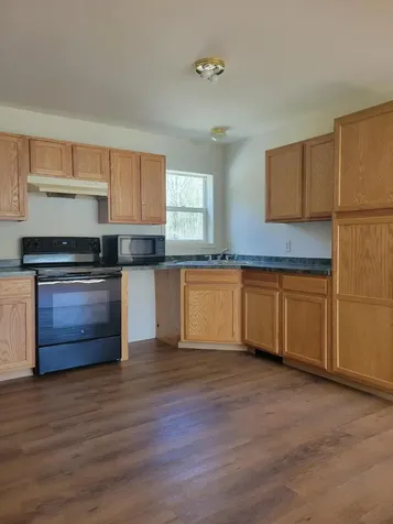 102 Outlook Drive Auburn ME 04210